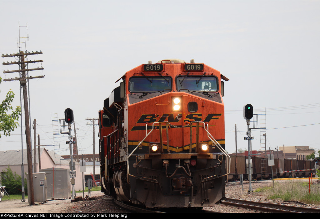 BNSF 6019